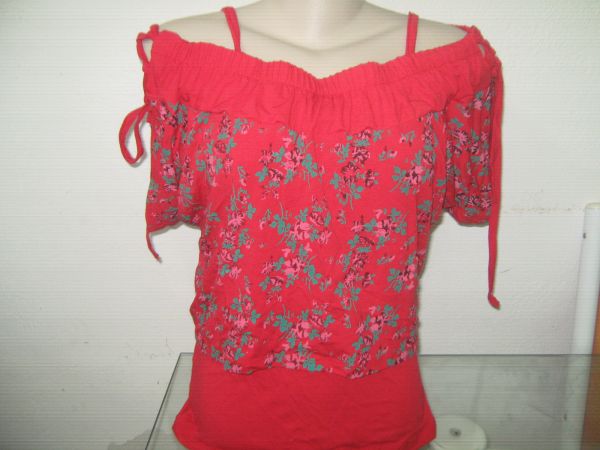 Duas blusas em uma(Linda)Tam U